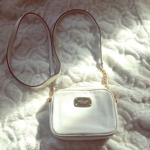 White leather crossbody purse